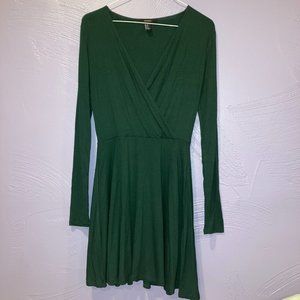 (3 FOR $27) F21 Long Sleeve V-Neck Wrap Dress